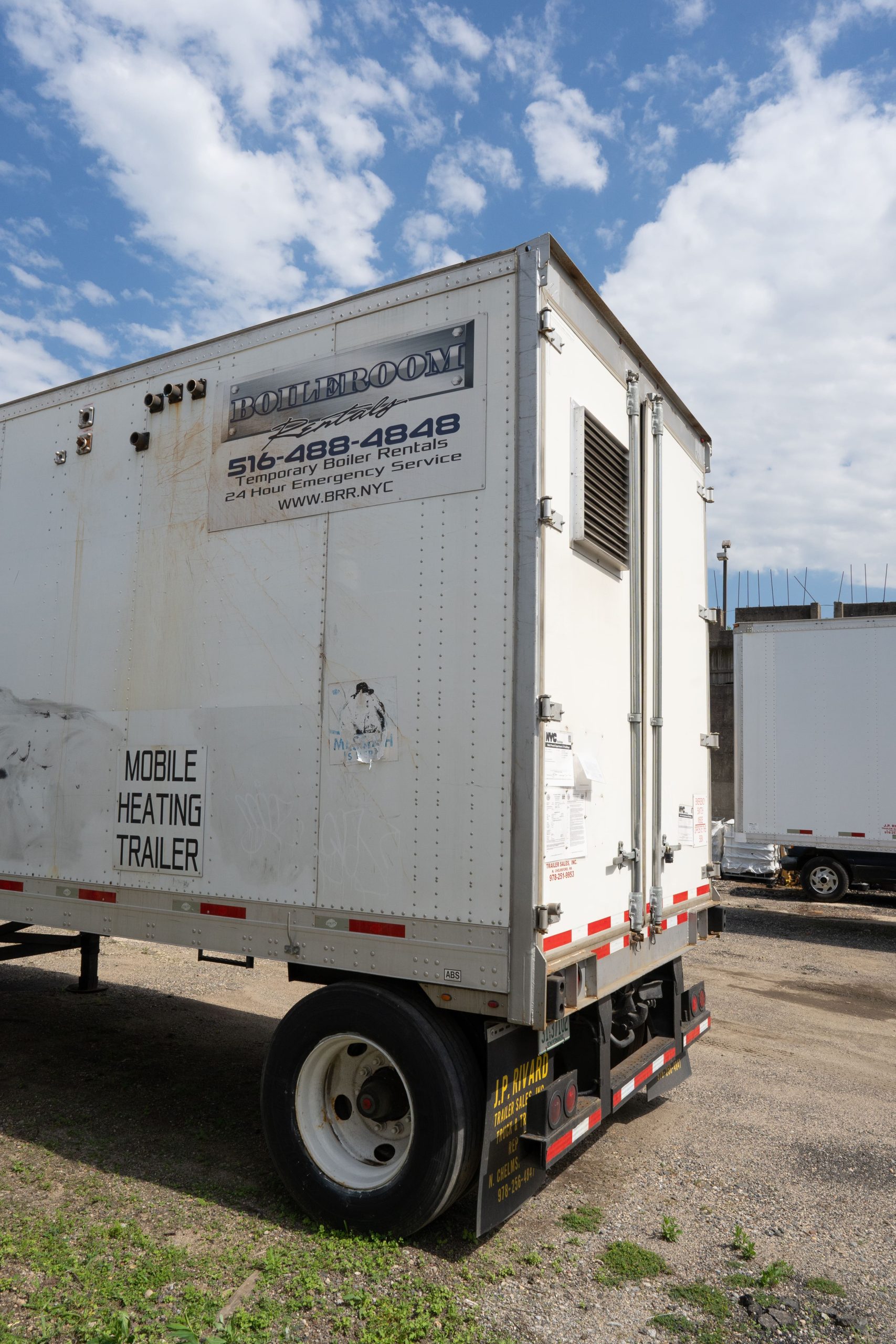 Emergency boiler rental for industrial facilities